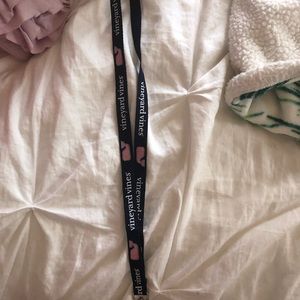 Vineyard vines navy lanyard